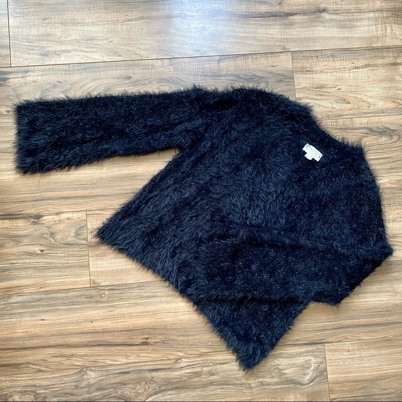 [ Sold ] Love Riche Black Fuzzy Sweater, Large - Picture 1 of 4